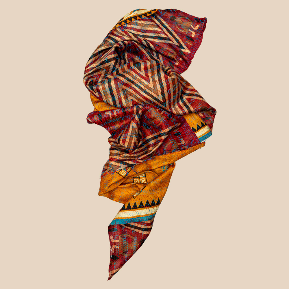 Sari Silk Kantha Shawl 01 - Image 2