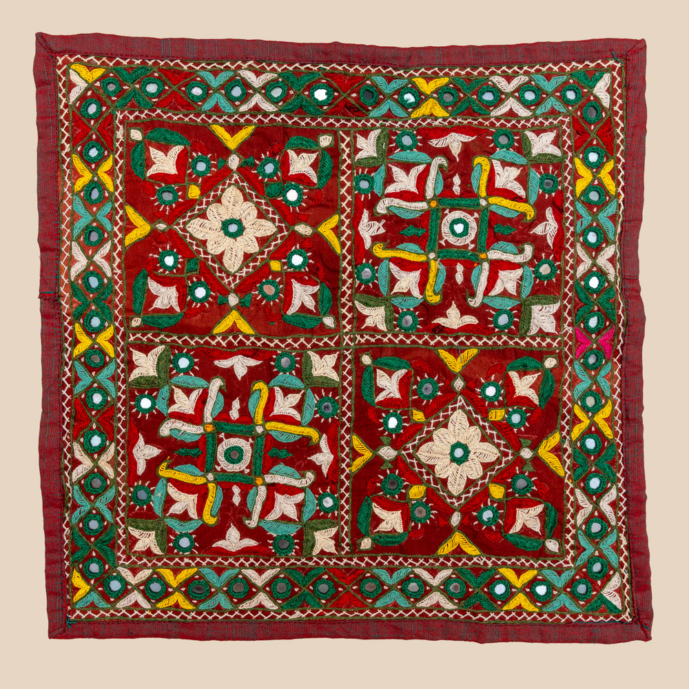 Geri Cushion 04-I