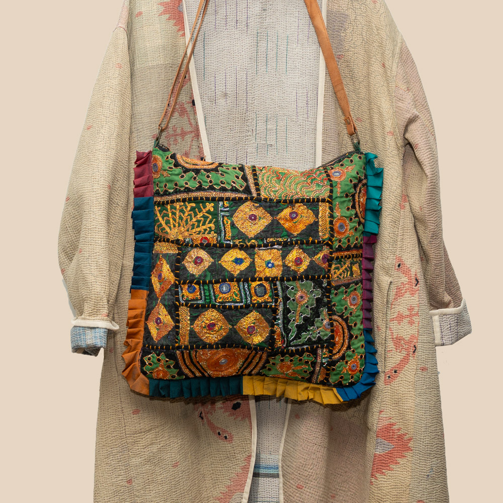 Jari square bag 09