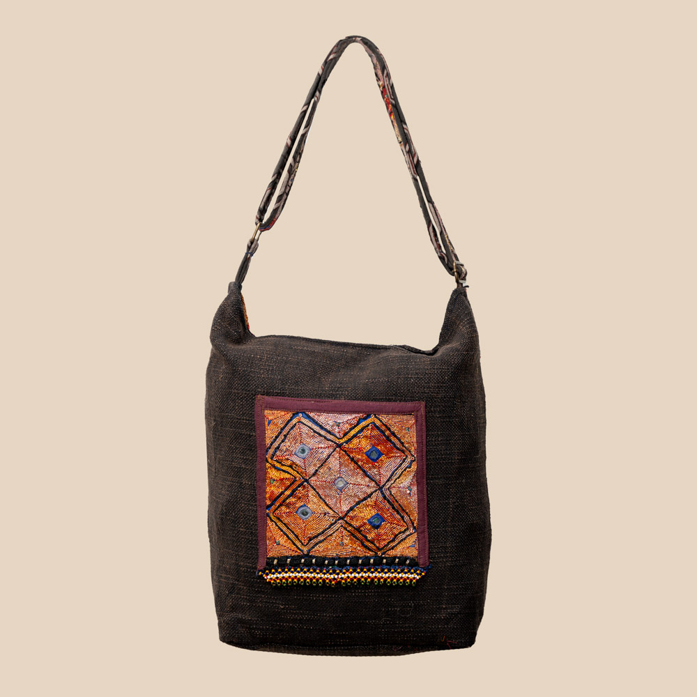 Vintage Embroderie Treasure Bag 02 - Image 2